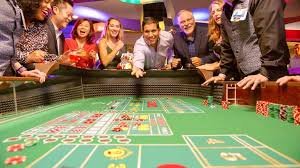Aplikasi mobile besok 4d menampilkan antarmuka yang dioptimalkan untuk Android dan iOS dengan navigasi kasino dealer langsung dan sportsbook